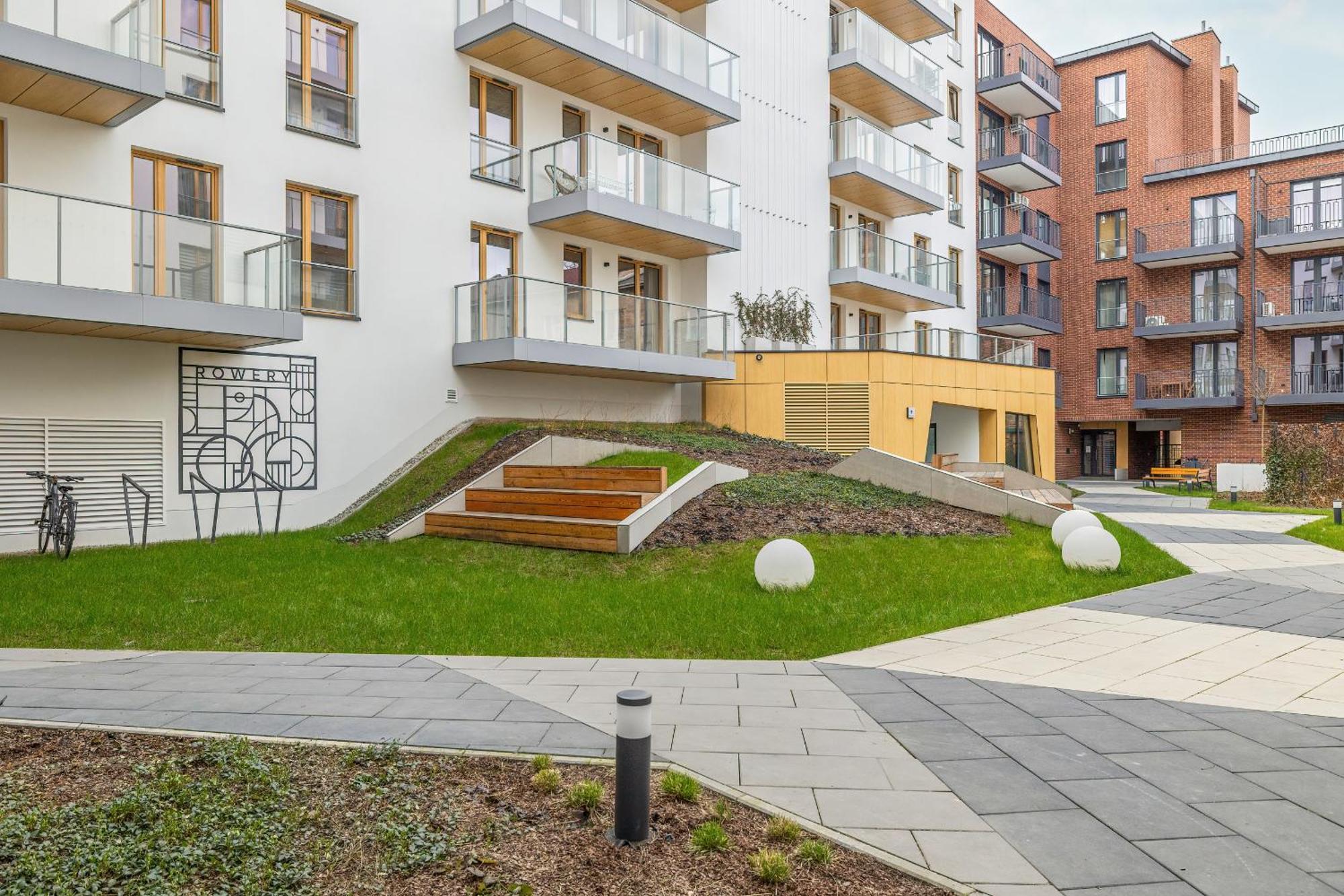 Cozy Apartment Orawska With Balcony By Noclegi Renters Kraków Zewnętrze zdjęcie